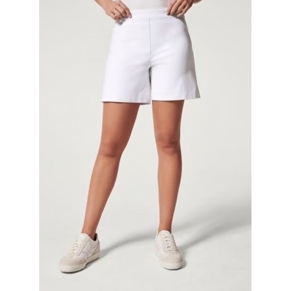 SPANX Pants - SPANX White High-Rise Women’s Shorts Skort